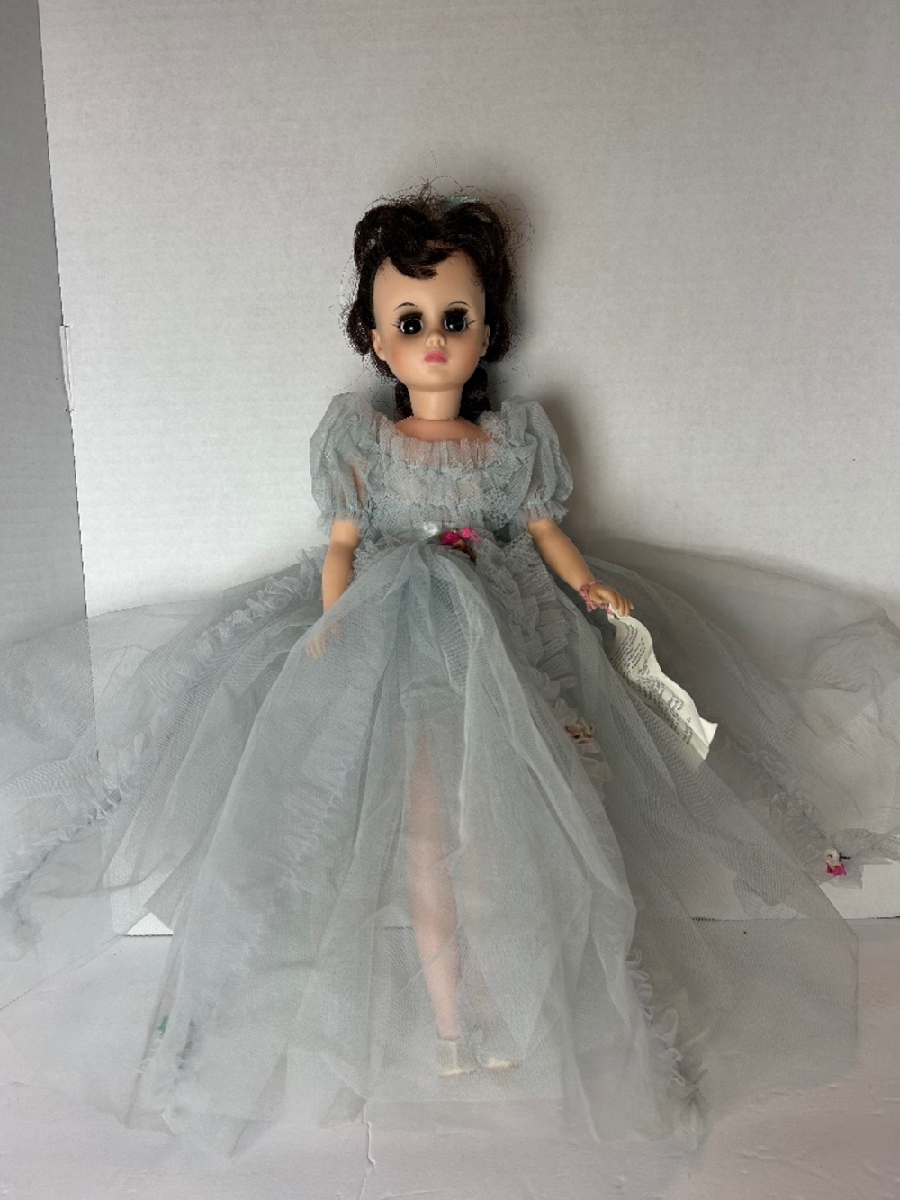 VTG 66" Madame Alexander 17' Elise Doll Original Elegant Ballgown Collectible